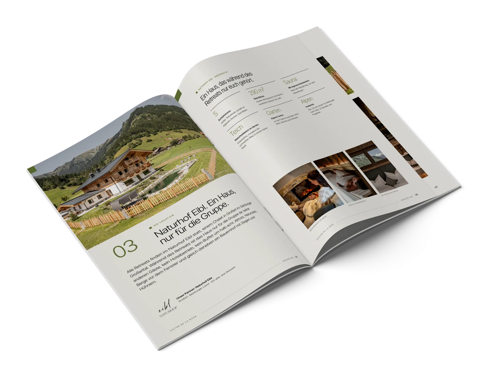 Der Katalog aufgeschlagen: Doppelseite zur Location Naturhof Eibl